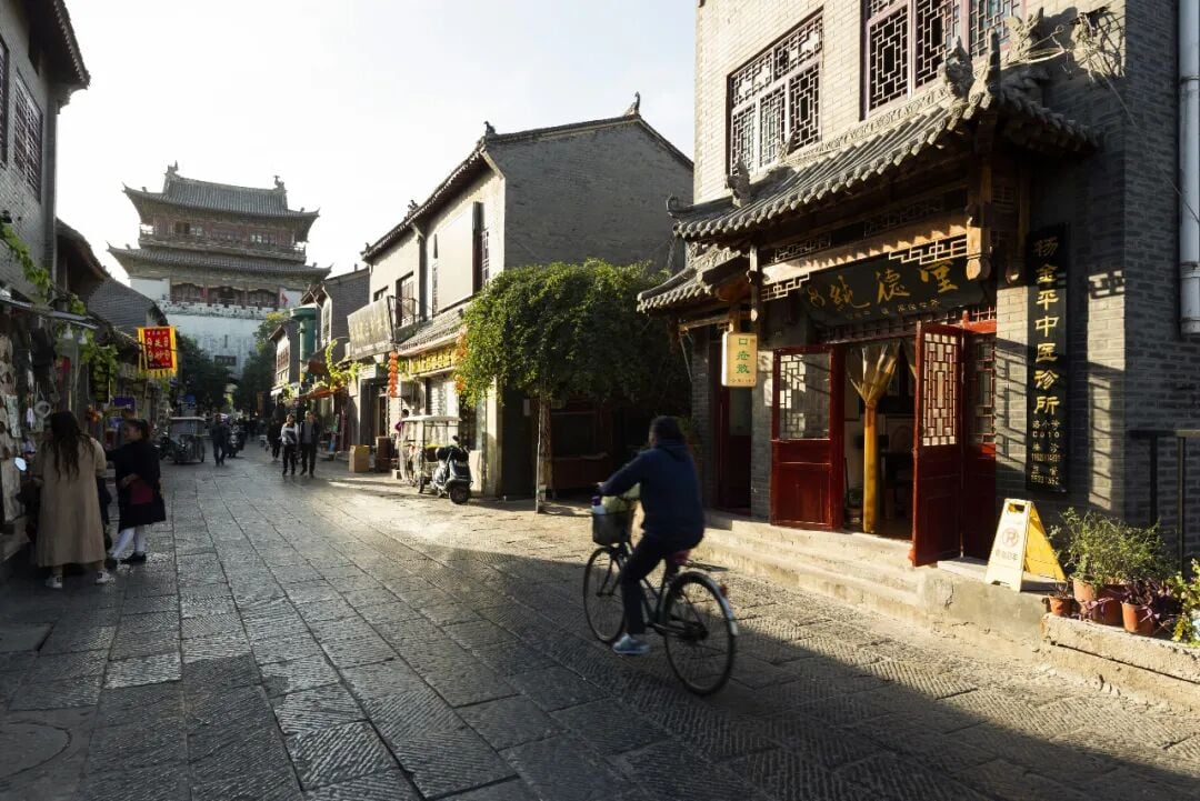 Image related to Xi'an or Luoyang: Which Truly Deserves the Title of China's Ancient Capital?