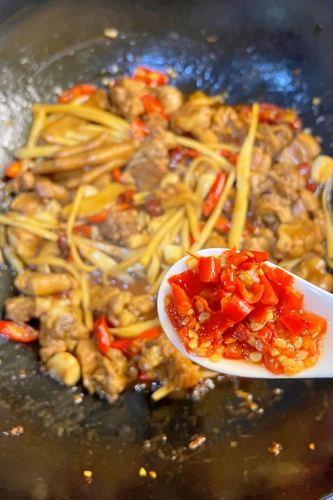 Image related to The Magic Cuisine Capital: Stir-Fried Chili Peppers Are Just the Tip of the Iceberg!