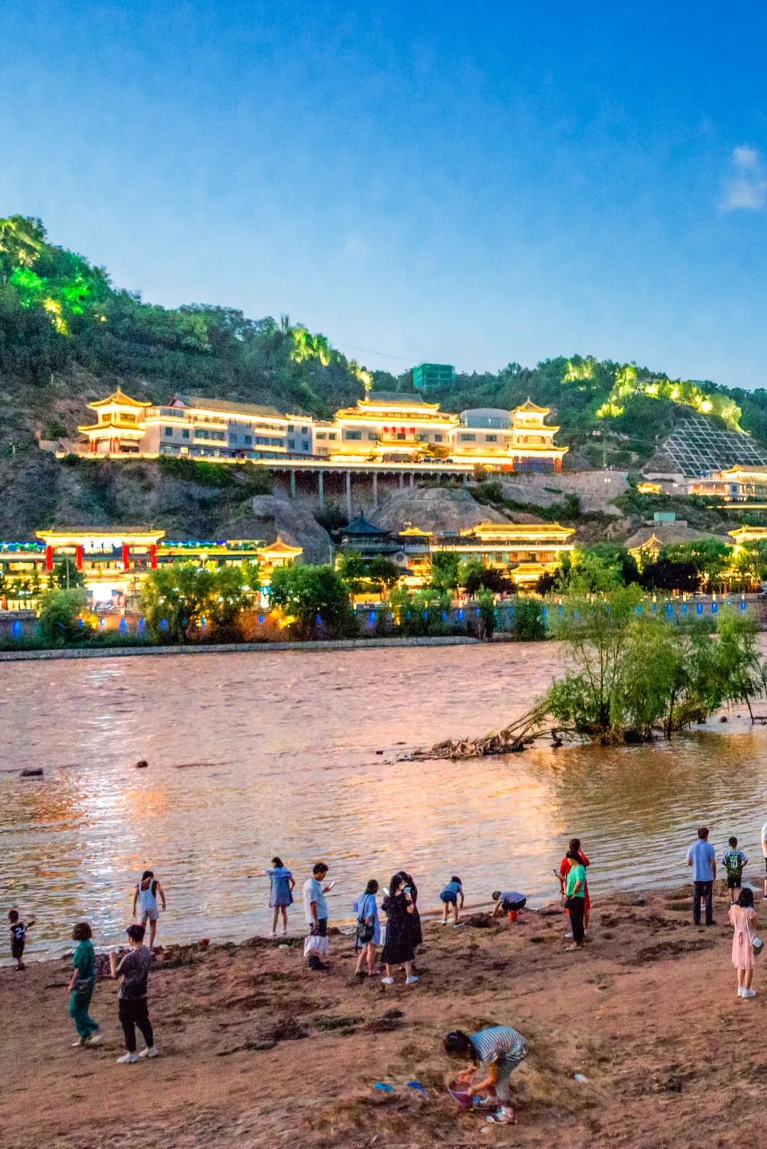 Image related to How Incredible is China's Most Northwestern City?