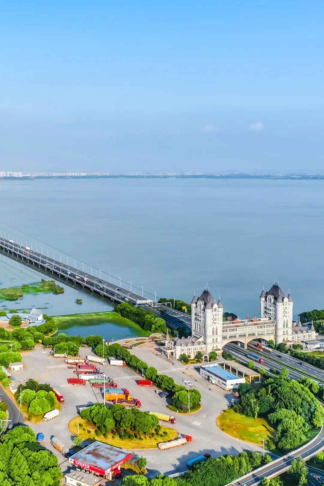 Image related to China's Expressways: The Powerhouse Behind 3 Billion Trips During Spring Rush