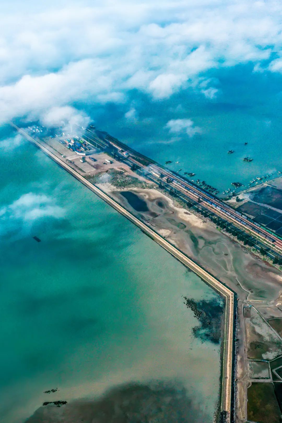 Image related to How Magical Is China's Waterborne Public Transport?