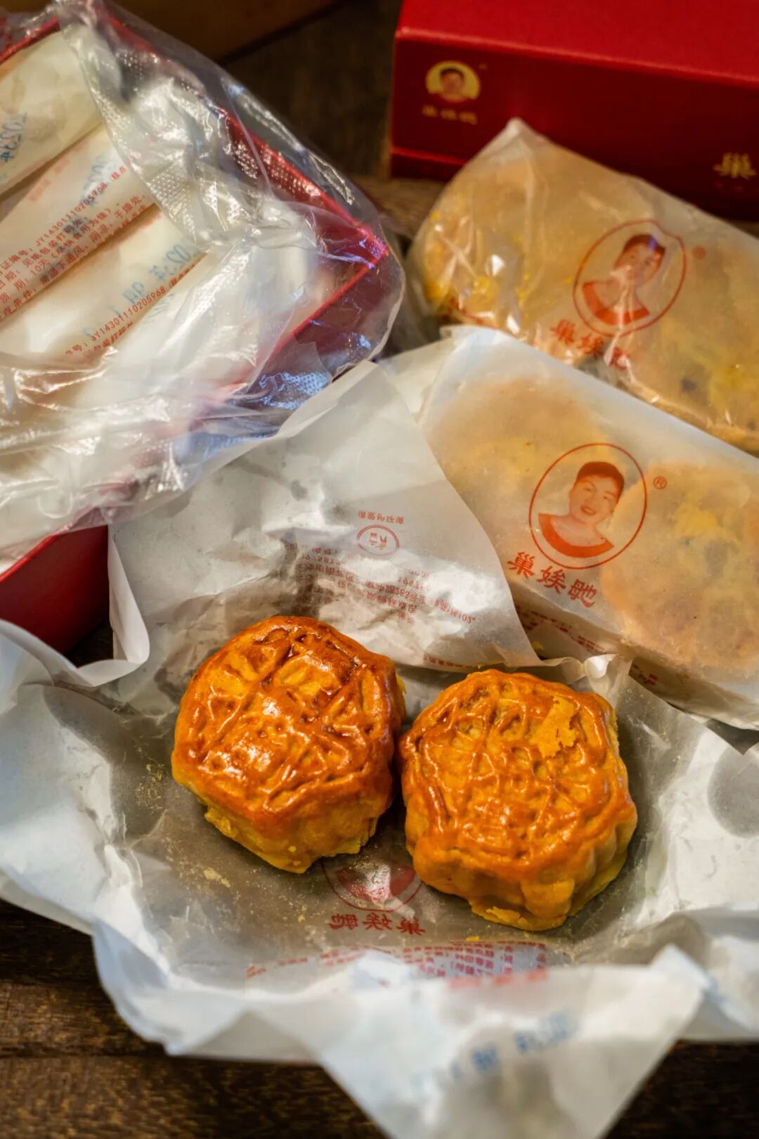 Image related to Why Are China's Happiest Cities Lining Up for Mooncakes?