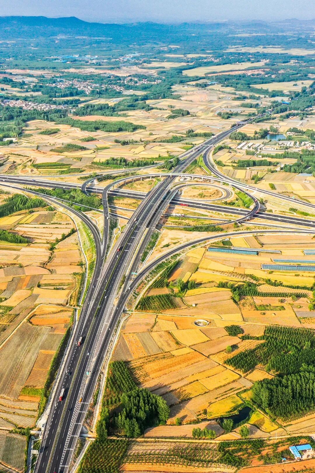 Image related to China's Expressways: The Powerhouse Behind 3 Billion Trips During Spring Rush
