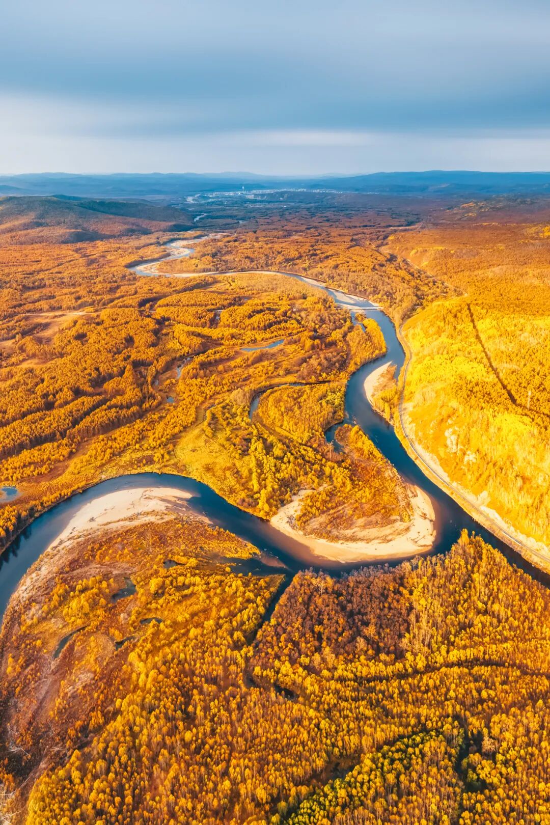 Image related to Top Autumn Getaway Routes for National Day – Still Time to Plan!