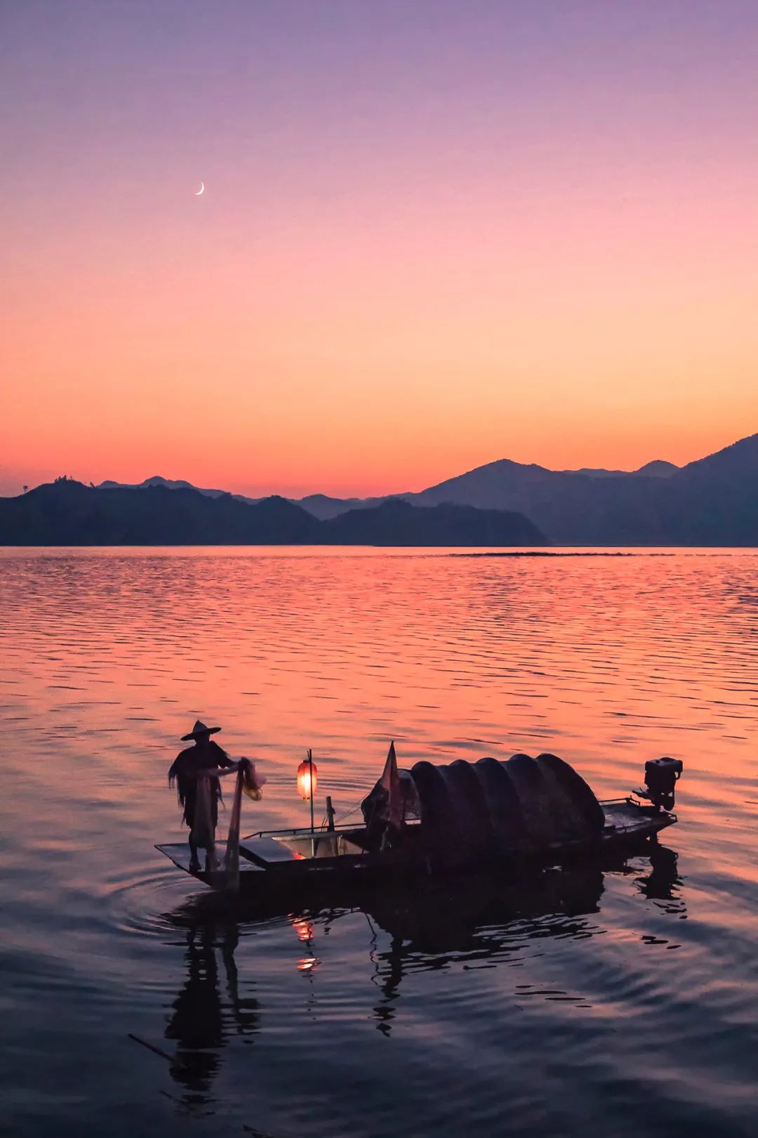 Image related to Top Autumn Getaway Routes for National Day – Still Time to Plan!