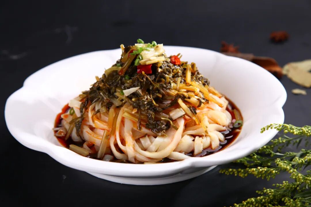Image related to Northwesterners Who Can't Pronounce "Fēng Qǐ Yún Yǒng" Right, and Their Steamed Buns, Hand-Kneaded Noodles, Fish-Shaped Dough, Rolled Pancakes, and More...