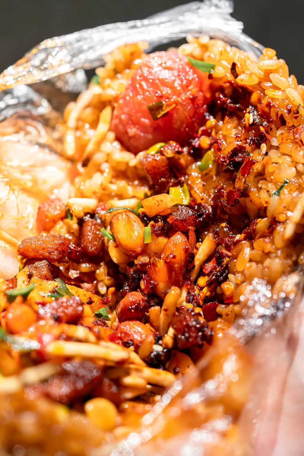 Image related to How Irresistibly Addictive Are China’s Most Decadent "Grease Bombs" with Rice?