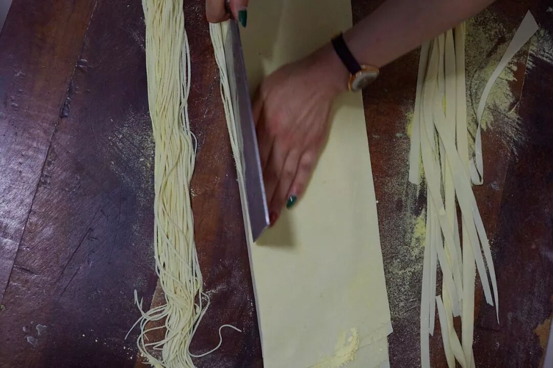 Image related to Northwesterners Who Can't Pronounce "Fēng Qǐ Yún Yǒng" Right, and Their Steamed Buns, Hand-Kneaded Noodles, Fish-Shaped Dough, Rolled Pancakes, and More...
