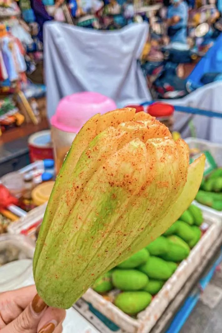 Image related to A Year-Round Fruit Fiesta: How This Mega-Province Sweetens China's Four Seasons