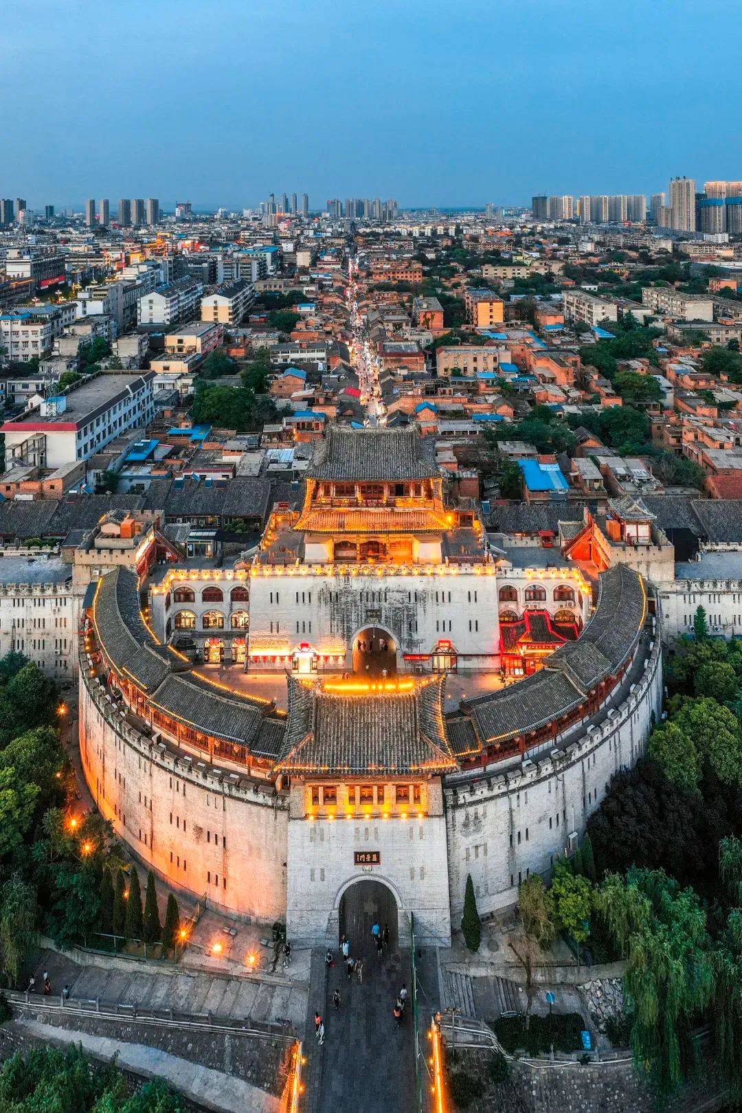 Image related to Xi'an or Luoyang: Which Truly Deserves the Title of China's Ancient Capital?