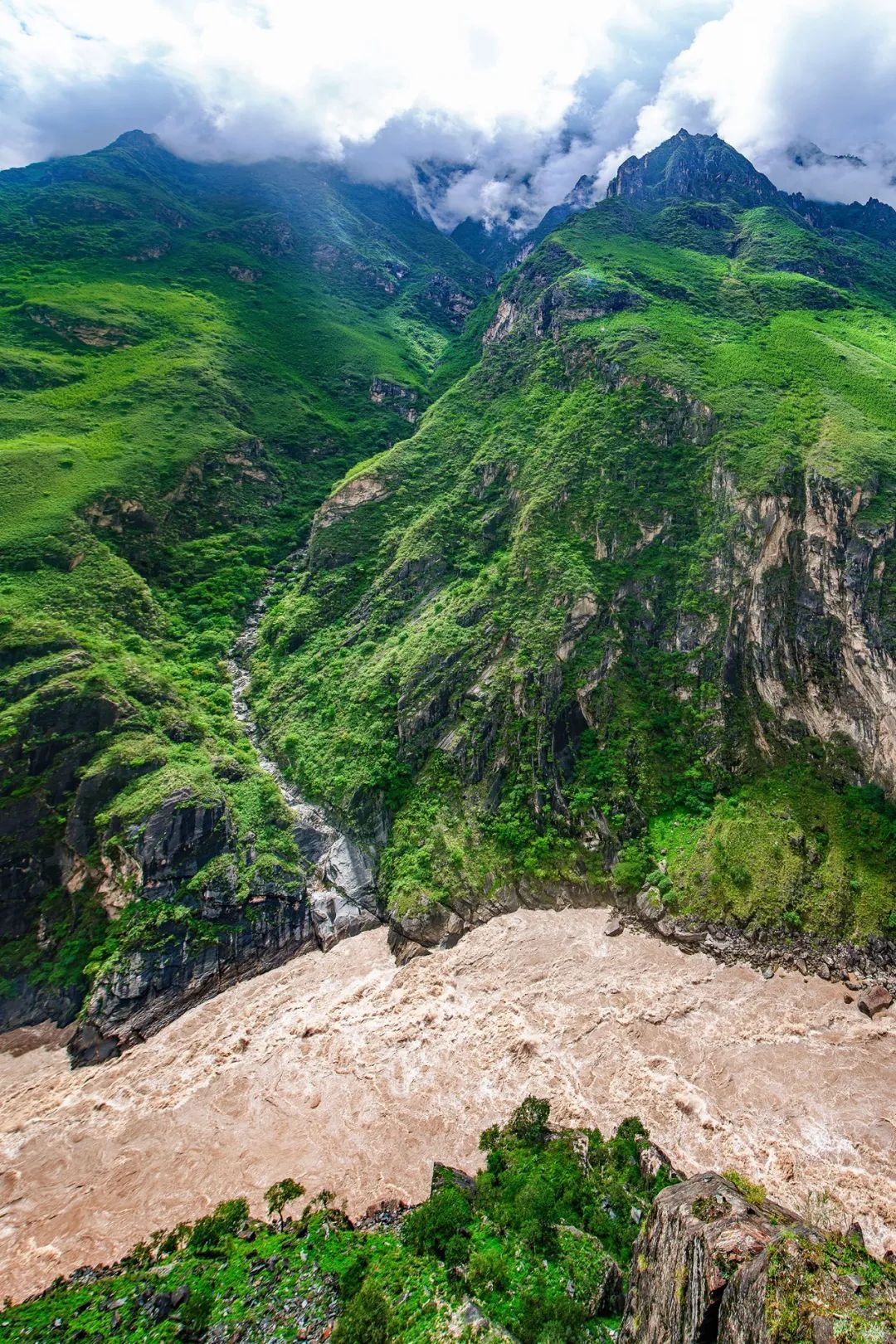 Image related to Where in China Can You Experience All Four Seasons in a Single Day?