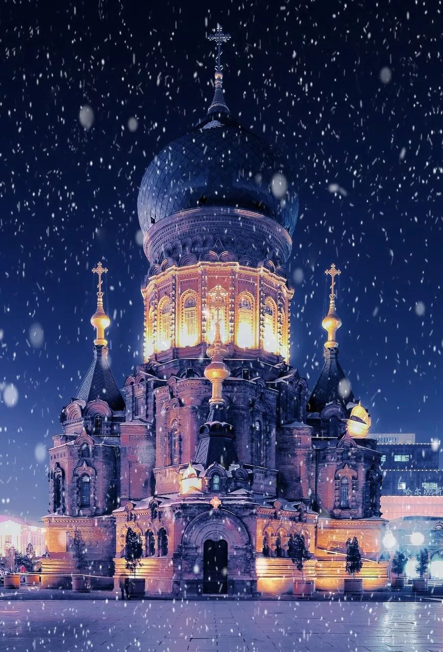 Image related to Harbin: The Ice-Snow Legend of the Oriental Paris! Central Avenue & St. Sophia Cathedral – A Farewell of 120,000 in Northeast China's Past