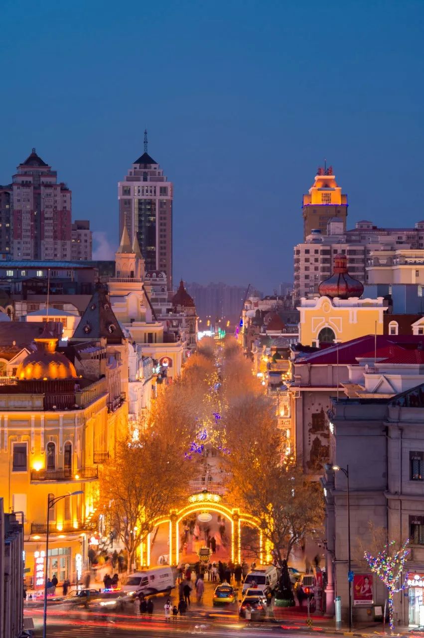 Image related to Harbin: The Ice-Snow Legend of the Oriental Paris! Central Avenue & St. Sophia Cathedral – A Farewell of 120,000 in Northeast China's Past