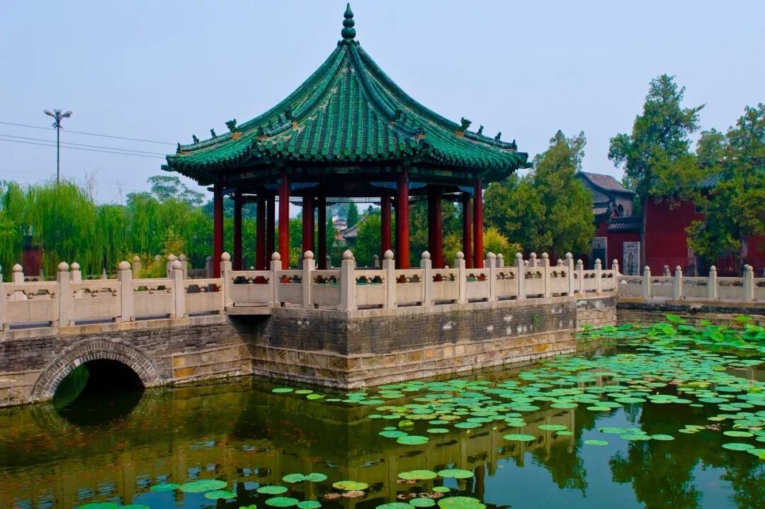 Image related to Kaifeng: From Bianjing of the Northern Song Dynasty to a Historic City Today—The Bustling Memories in Along the River During the Qingming Festival and the Sorrow of a Million Farewells