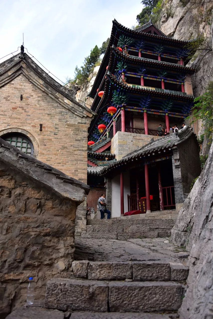 Image related to Kaifeng: From Bianjing of the Northern Song Dynasty to a Historic City Today—The Bustling Memories in Along the River During the Qingming Festival and the Sorrow of a Million Farewells