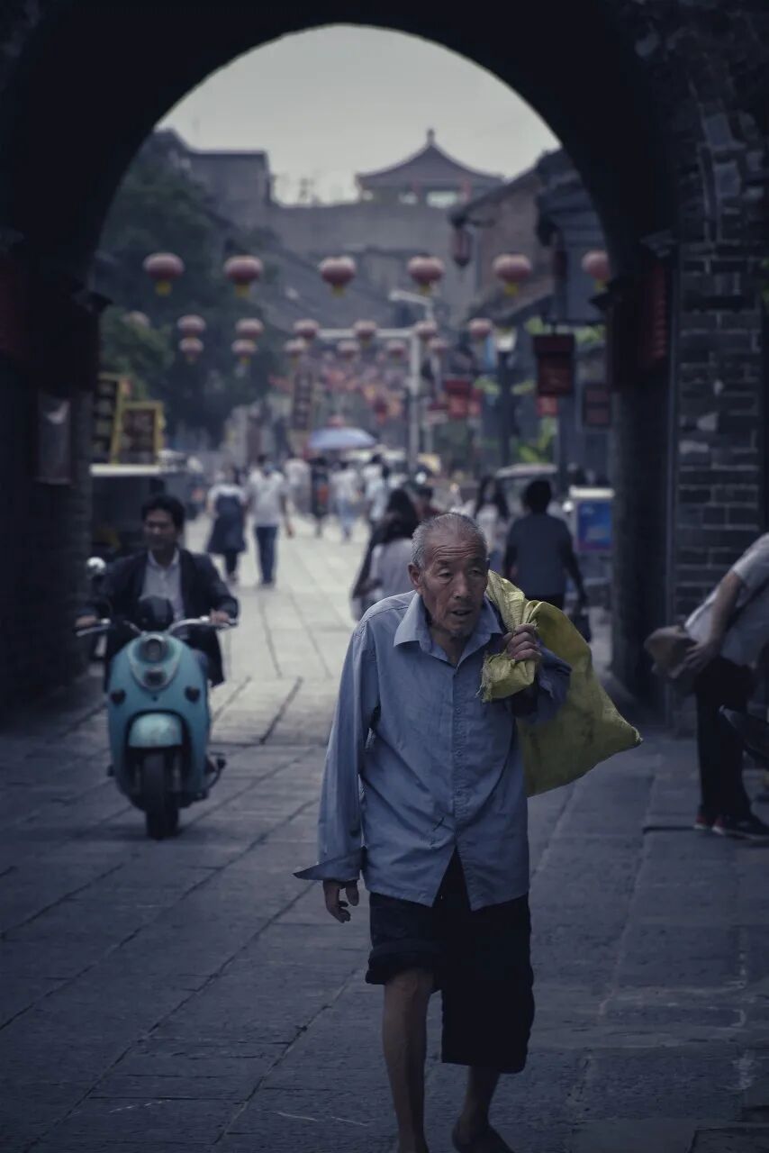 Image related to Luoyang: Ancient Capital Adorned with Fragrant Peonies, Recommended by China's Foreign Ministry to the World