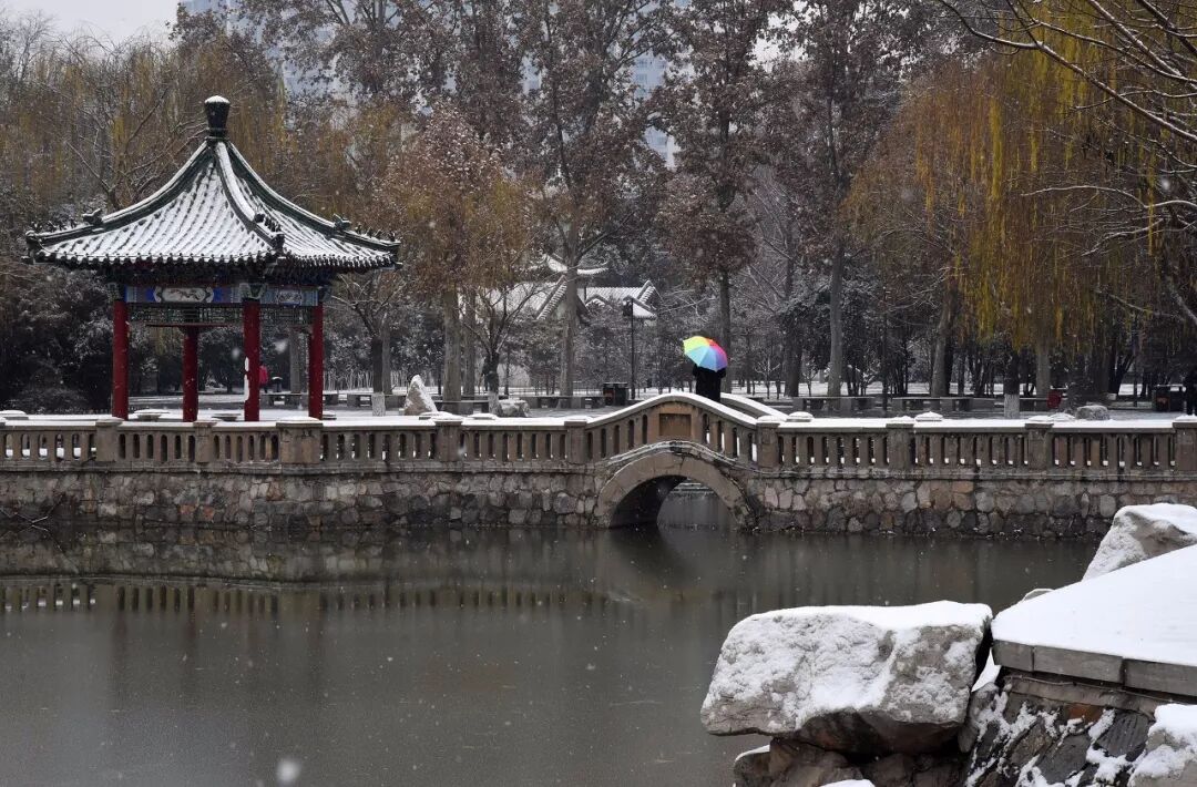 Image related to Kaifeng: From Bianjing of the Northern Song Dynasty to a Historic City Today—The Bustling Memories in Along the River During the Qingming Festival and the Sorrow of a Million Farewells