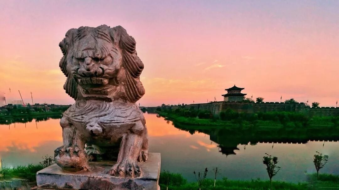 Image related to Kaifeng: From Bianjing of the Northern Song Dynasty to a Historic City Today—The Bustling Memories in Along the River During the Qingming Festival and the Sorrow of a Million Farewells