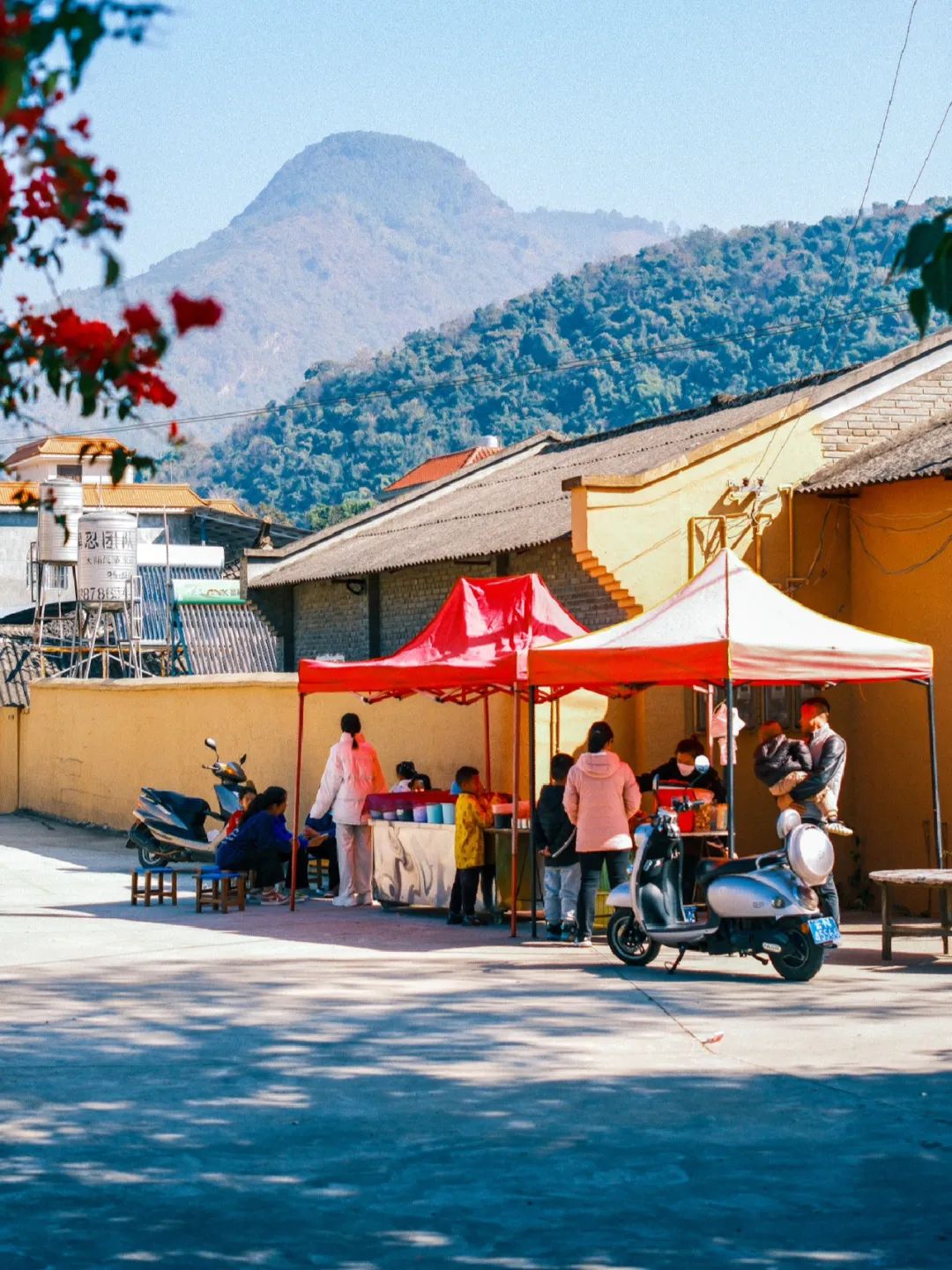 Image related to Mangshi: China's Only Single-Character City! Hot Springs for $0.5 & Southeast Asian Vibes, Yet Visitors Just 1% of Xishuangbanna's