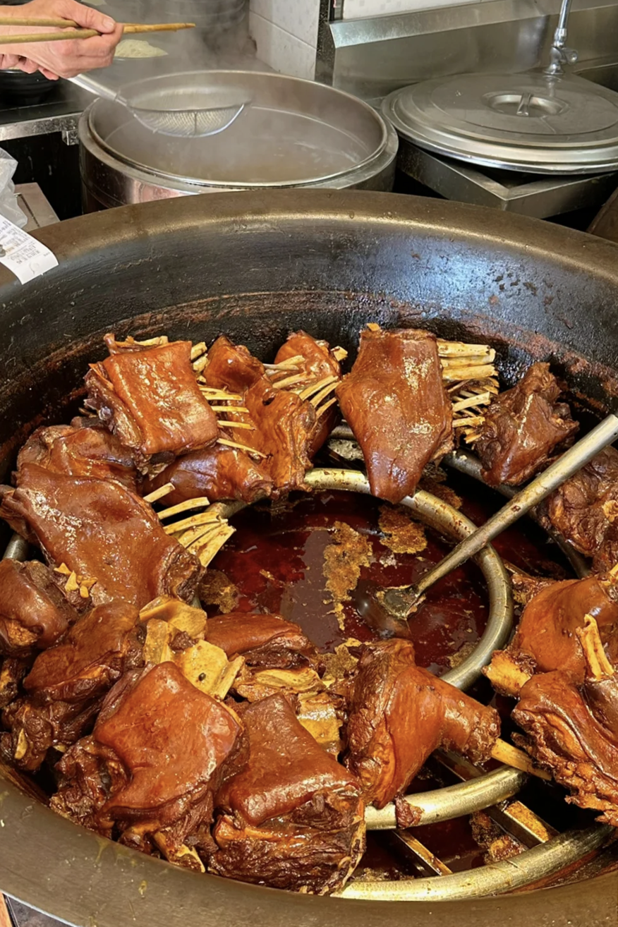 Image related to Stuffed Rice Cakes, Tofu in Tea... How Un-Jiangnan Can This Little County's Cuisine Get?