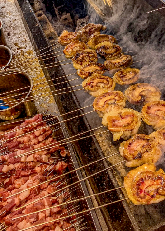 Image related to The Northwest Carb Capital Where Oil-Fried Bread and Fine Noodles Bloom, Keeping Millions Awake with Cravings