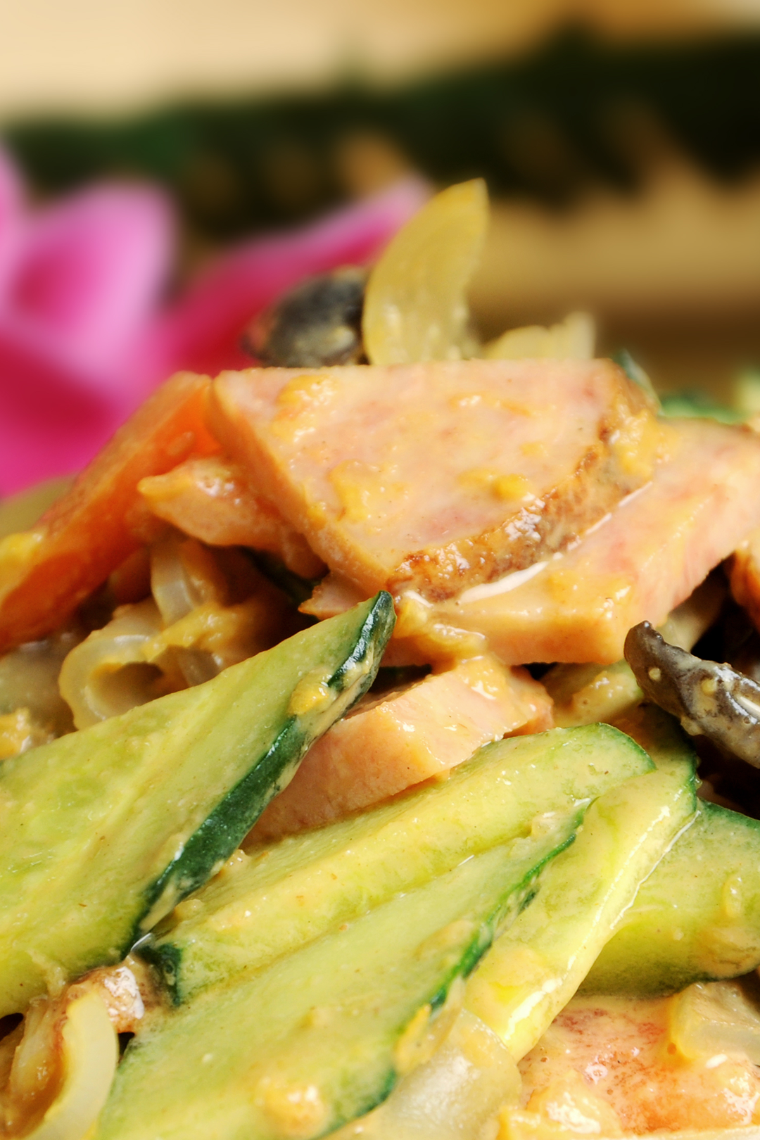 Image related to China's Top Garlic-Eating Province: So Hardcore That Even Locust Blossoms Are Drenched in Garlic Sauce!