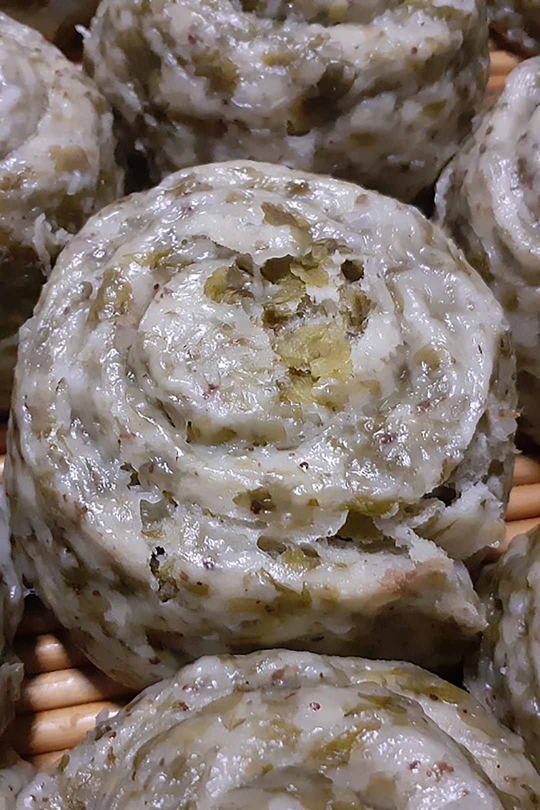 Image related to China's Top Garlic-Eating Province: So Hardcore That Even Locust Blossoms Are Drenched in Garlic Sauce!
