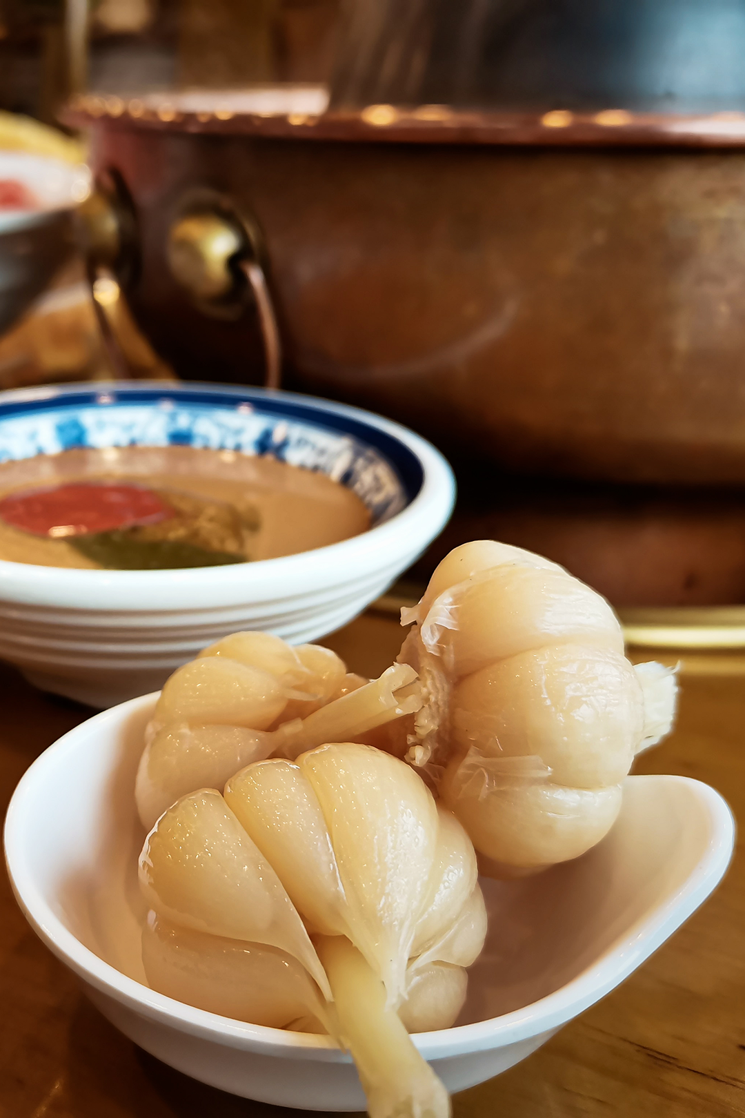 Image related to China's Top Garlic-Eating Province: So Hardcore That Even Locust Blossoms Are Drenched in Garlic Sauce!