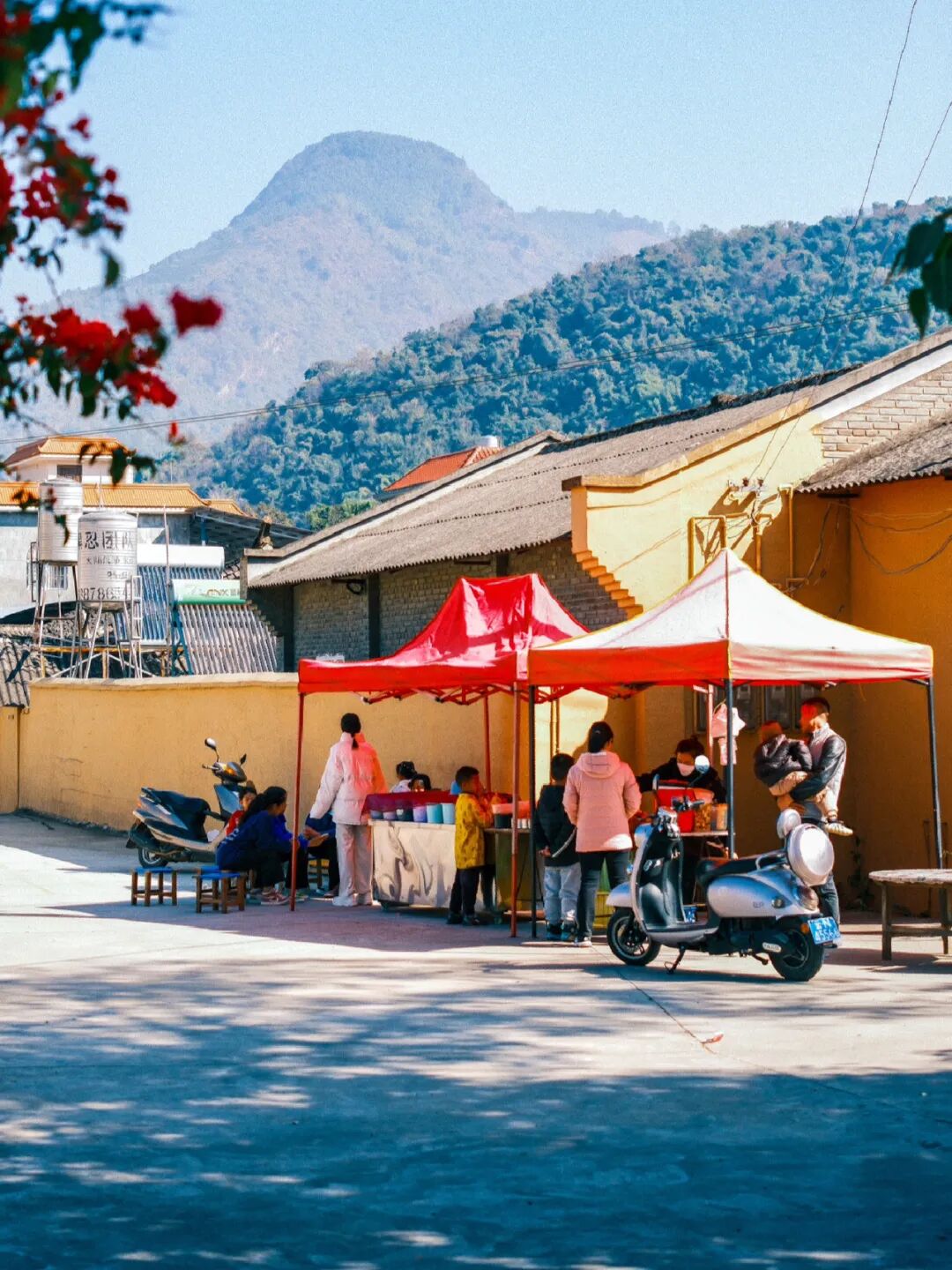 Image related to Mangshi: China's Only Single-Character City! Hot Springs for $0.5 & Southeast Asian Vibes, Yet Visitors Just 1% of Xishuangbanna's