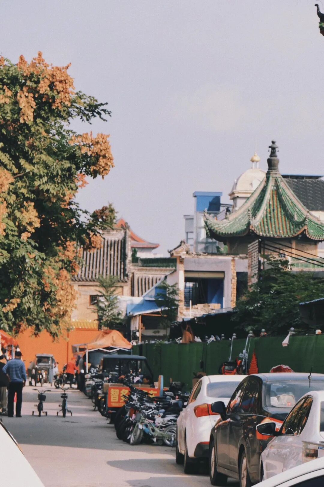 Image related to Luoyang: A Millennium Metropolis' Fall from Global Superpower to Third-Tier City - Where Peony Blooms Meet Rock-Carved Wonders, a Deliciously Unfair Paradise for Explorers