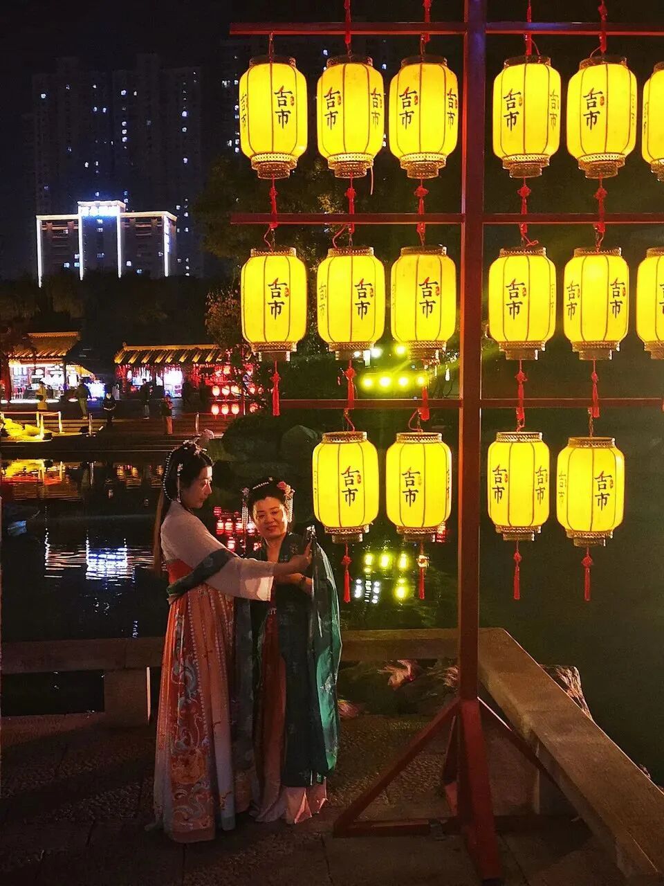 Image related to Luoyang: Ancient Capital Adorned with Fragrant Peonies, Recommended by China's Foreign Ministry to the World